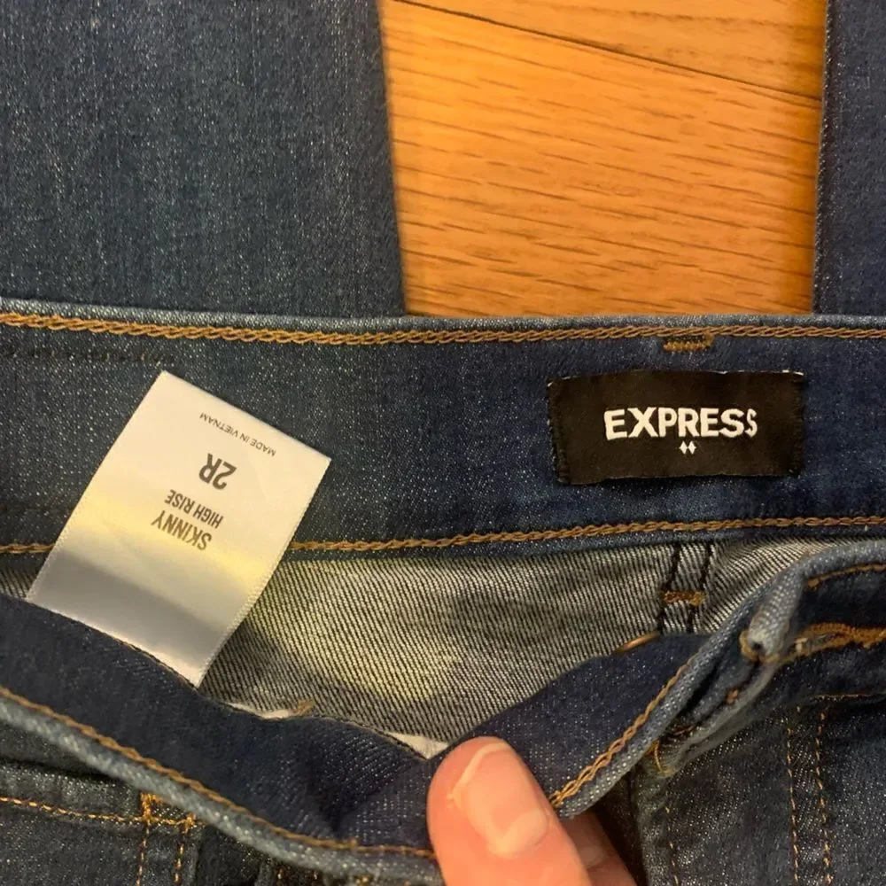 Express size 2 skinny jeans blue